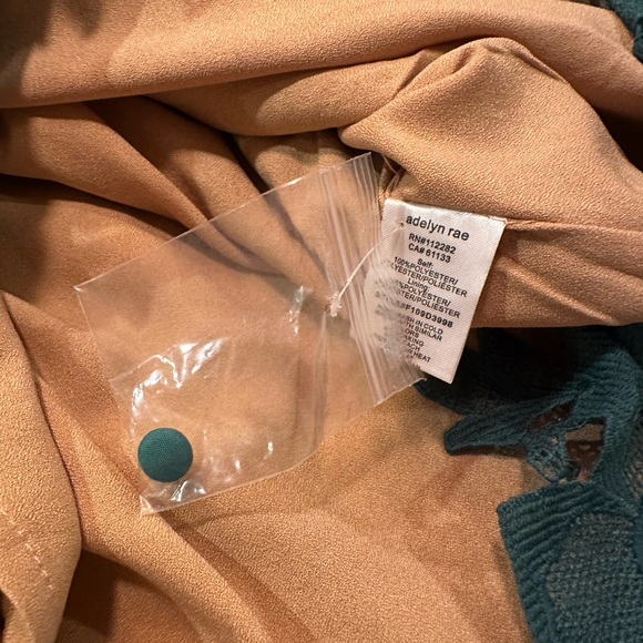 Adelyn Rae Adrian Crochet Lace Midi Dress Size Small - Picture 15 of 16